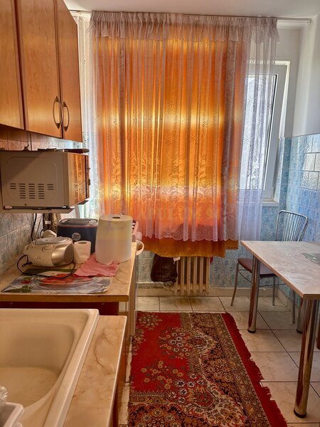 Apartament 3 camere Baba Novac- stradal